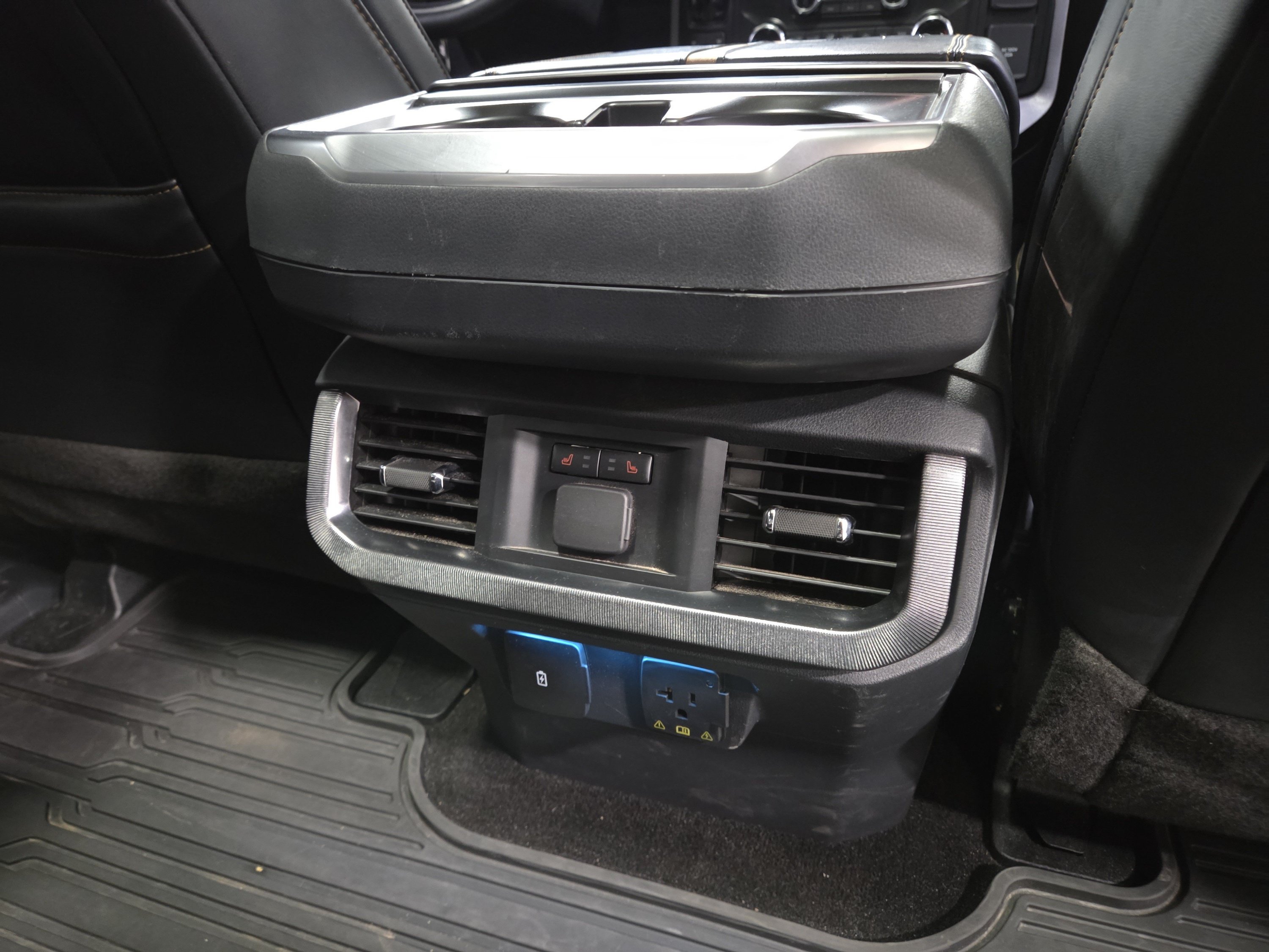 Used 2022 Ford F150 Platinum w/ Equipment Group 701A High AWD/4WD image 33