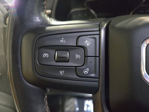 Used 2021 GMC Yukon XL AT4 w/ Technology Package image 21