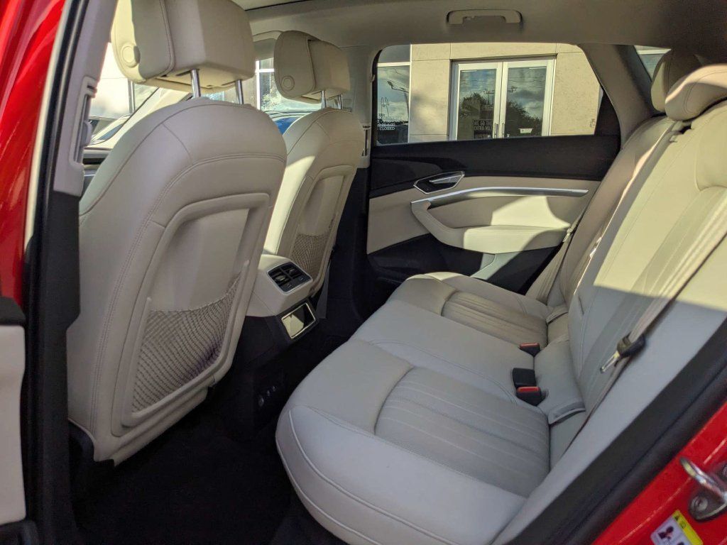 Used 2019 Audi e-tron Premium Plus AWD/4WD image 19