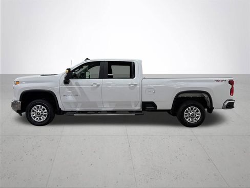 Used 2024 Chevrolet Silverado 2500 LT image 15