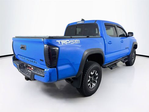 Used 2021 Toyota Tacoma TRD Off-Road w/ Technology Package AWD/4WD image 5