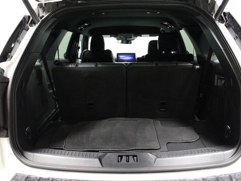 Used 2025 Ford Explorer ST AWD/4WD image 15