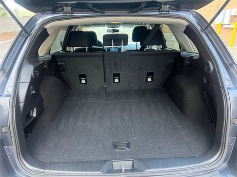 Used 2017 Subaru Outback 2.5i Premium image 21