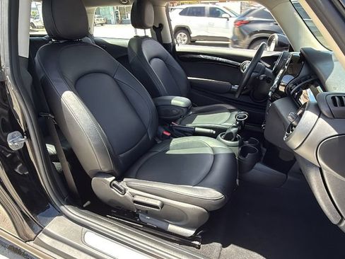 Used 2019 MINI Cooper 2-Door Hardtop FWD image 37
