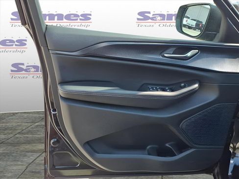 New 2025 Jeep Grand Cherokee Laredo w/ Luxury Tech Group I image 8