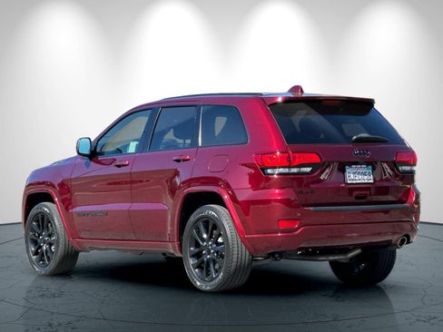Used 2019 Jeep Grand Cherokee Altitude AWD/4WD image 6