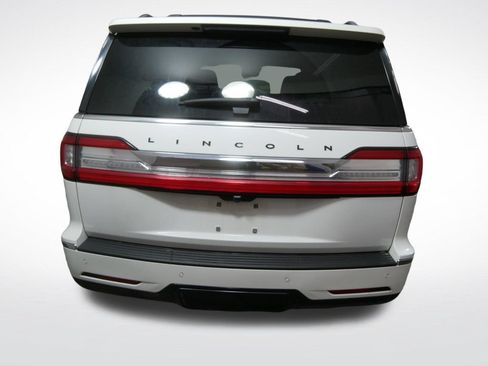 Used 2020 Lincoln Navigator Black Label w/ Cargo Convenience Package AWD/4WD image 3