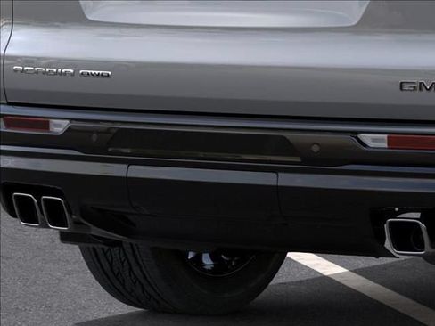 New 2026 GMC Acadia Denali Ultimate w/ LPO, Floor Liner Package AWD/4WD image 17