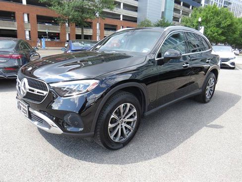 Used 2026 Mercedes-Benz GLC 300 4MATIC image 1