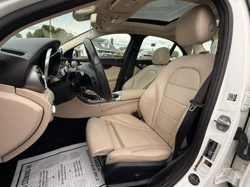 Used 2017 Mercedes-Benz C 300 4MATIC Sedan image 10
