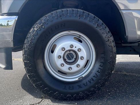 Used 2022 Ford F350 XLT AWD/4WD image 9