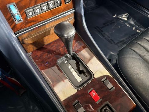 Used 1987 Mercedes-Benz 560 SL image 33