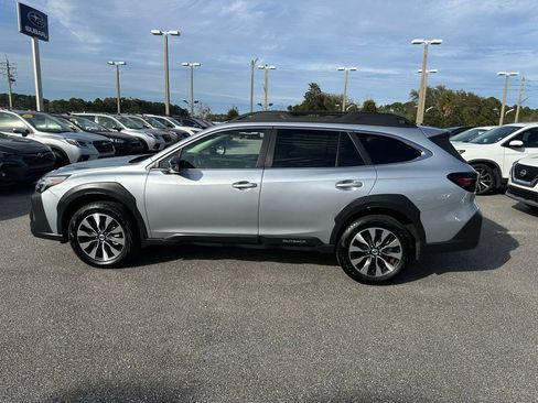 Used 2025 Subaru Outback Limited w/ Popular Package #2 AWD/4WD image 12
