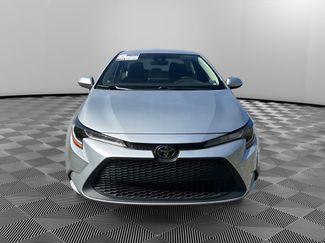 Used 2022 Toyota Corolla LE video 2
