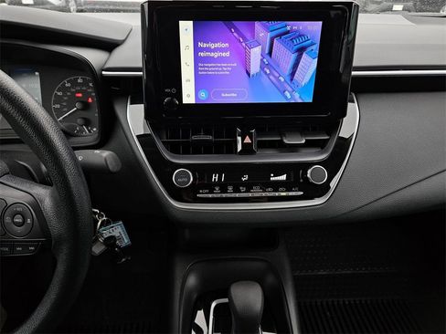 Used 2024 Toyota Corolla LE image 15