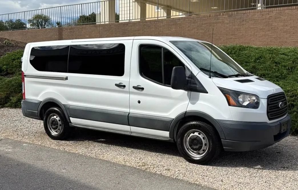 Used 2017 Ford Transit 150 XL RWD image 2
