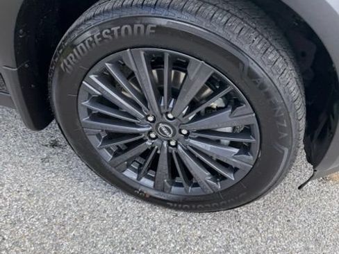 New 2026 Nissan Pathfinder SL AWD/4WD image 10