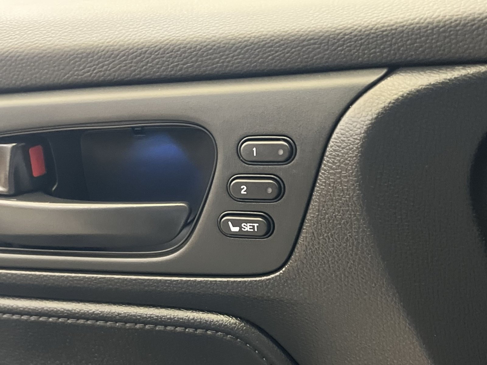Used 2025 Honda Odyssey EX-L image 38