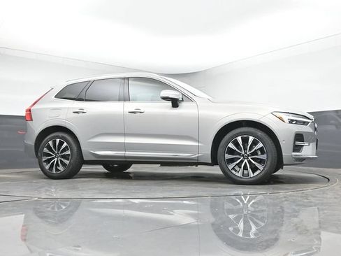 Used 2023 Volvo XC60 B5 Plus w/ Climate Package AWD/4WD image 35