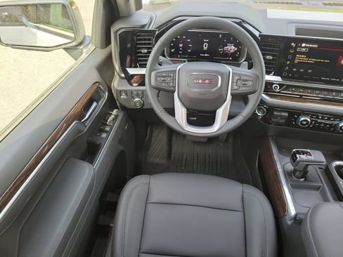 New 2026 GMC Sierra 1500 Elevation w/ Elevation Premium Package AWD/4WD image 19