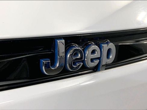 Used 2024 Jeep Grand Cherokee Limited 4xe AWD/4WD image 30