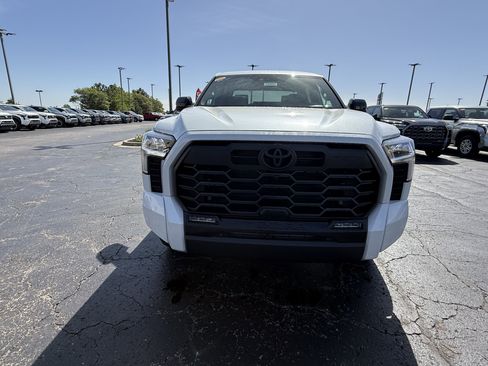 New 2026 Toyota Tundra Limited AWD/4WD image 26