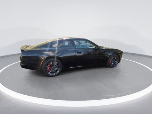 Used 2024 Dodge Charger Daytona Scat Pack w/ Plus Group AWD/4WD image 8