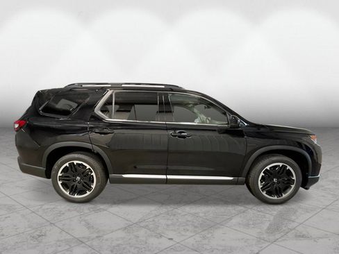 New 2026 Honda Pilot Touring image 8