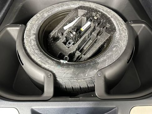 Used 2018 Jeep Grand Cherokee Summit AWD/4WD image 37