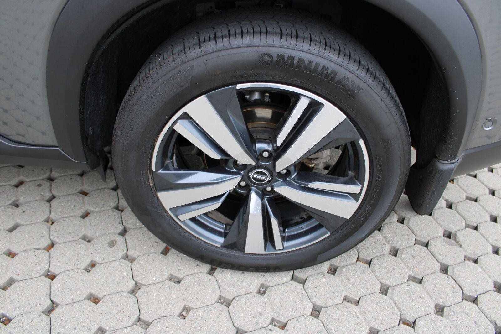Used 2023 Nissan Rogue SL w/ SL Premium Package FWD image 15