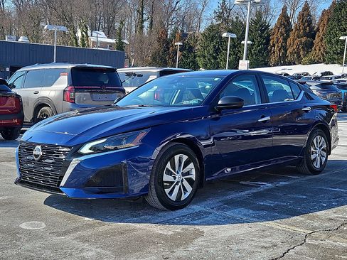 Certified 2024 Nissan Altima 2.5 S image 3