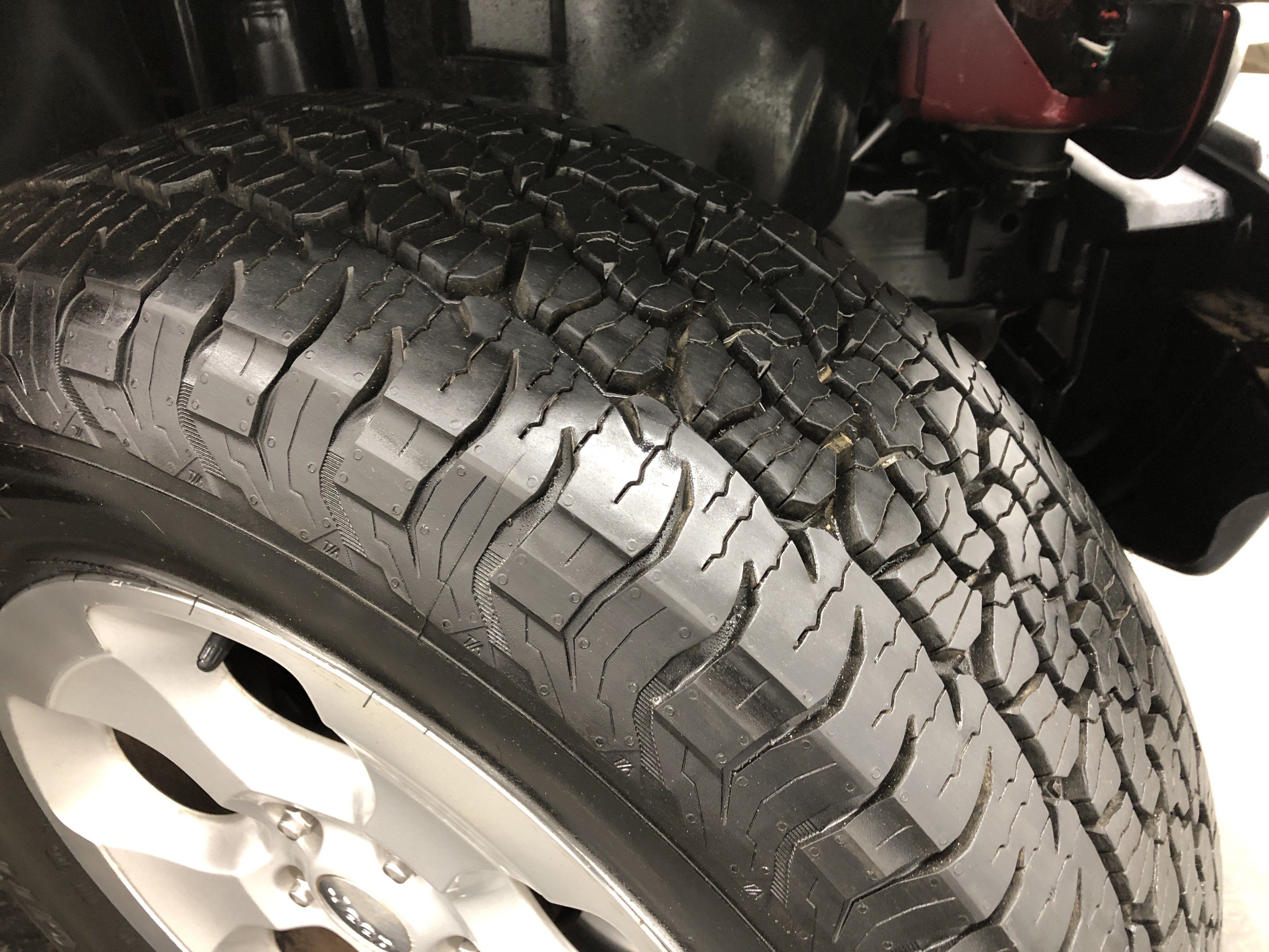 Used 2013 Jeep Wrangler Unlimited Sahara AWD/4WD image 20