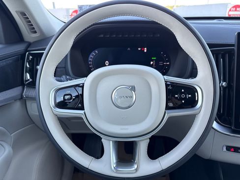 New 2026 Volvo XC90 T8 Ultra w/ Protection Package Premier image 10