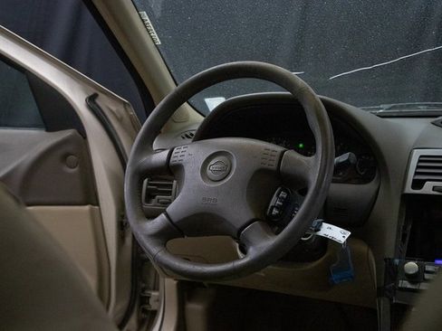 Used 2000 Nissan Maxima GLE image 15