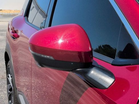 Certified 2025 Nissan Kicks SR w/ SR Premium Package FWD image 12