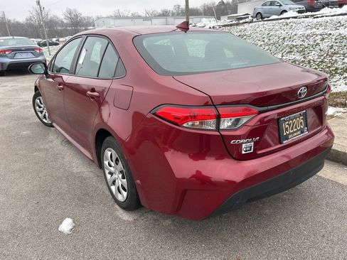 Used 2023 Toyota Corolla LE image 6