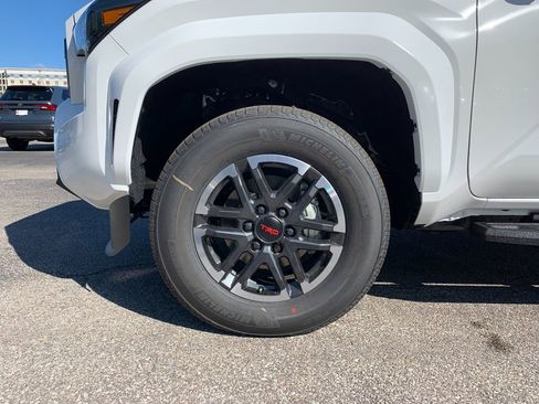 New 2026 Toyota Tacoma TRD Sport AWD/4WD image 31