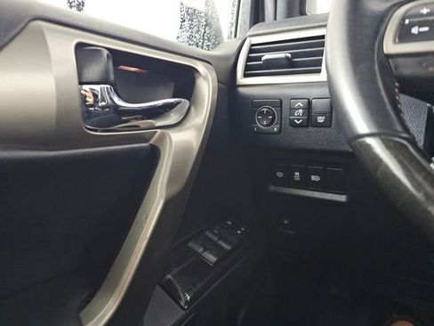 Used 2020 Lexus GX 460 Premium image 36