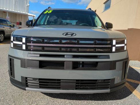 Used 2025 Hyundai Santa Fe XRT image 9