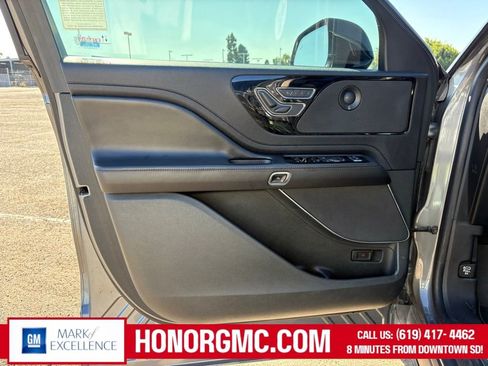 Used 2022 Lincoln Aviator Reserve w/ Equipment Group 201A image 14