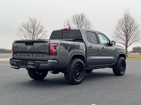 Used 2023 Nissan Frontier SV w/ SV Convenience Package image 8
