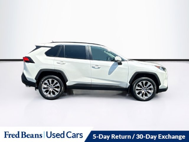 Used 2021 Toyota RAV4 XLE Premium AWD/4WD image 10