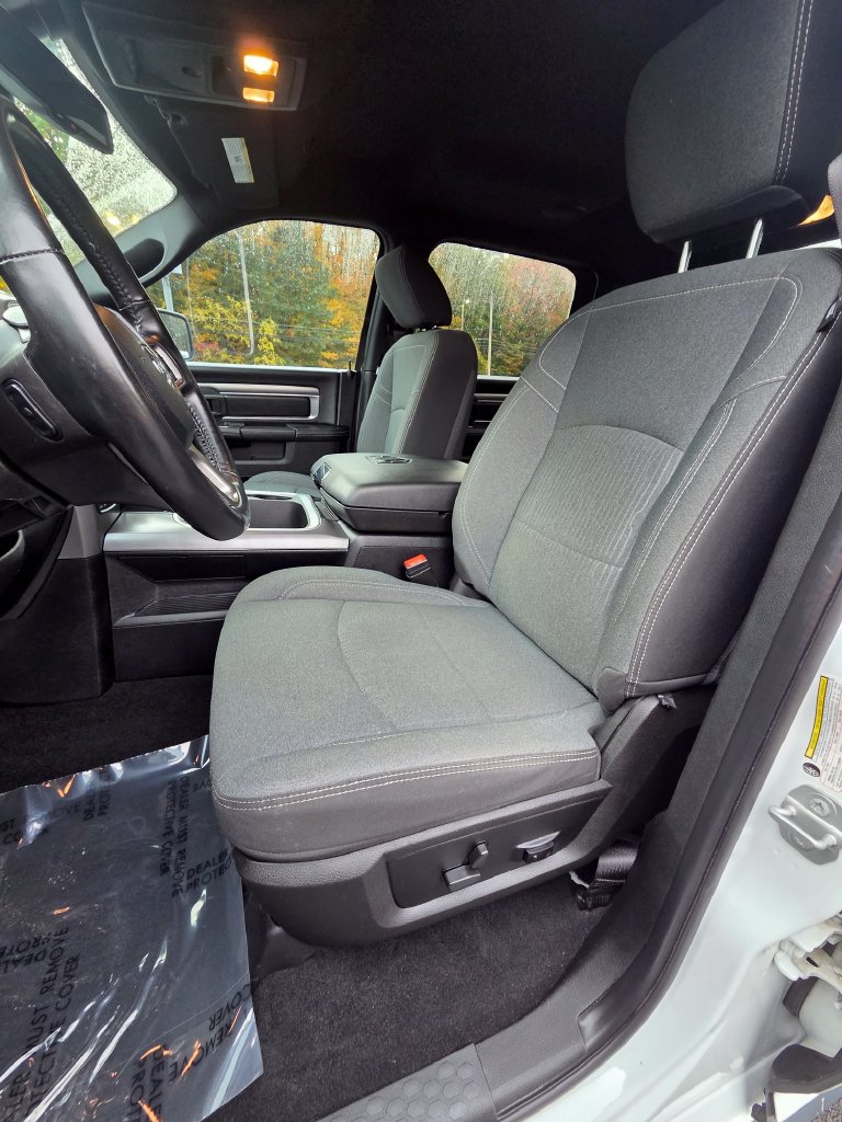 Used 2022 RAM 1500 Warlock AWD/4WD image 23