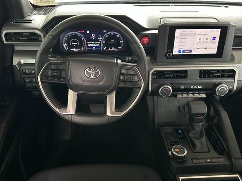 Used 2025 Toyota Tacoma TRD Off-Road image 13