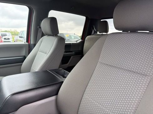 Used 2019 Ford F150 XLT w/ Equipment Group 302A Luxury AWD/4WD image 14