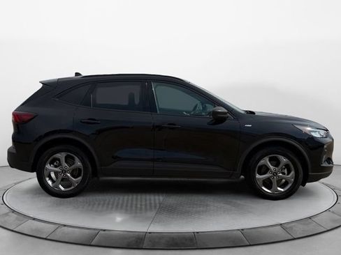 Used 2025 Ford Escape ST-Line FWD image 2