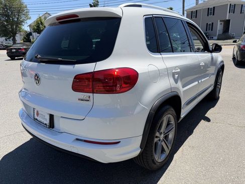 Used 2017 Volkswagen Tiguan Sport AWD/4WD image 8