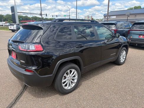 Used 2022 Jeep Cherokee Latitude Lux AWD/4WD image 5