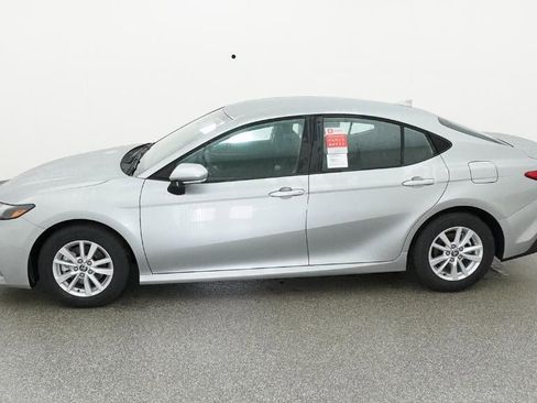 New 2026 Toyota Camry LE image 30