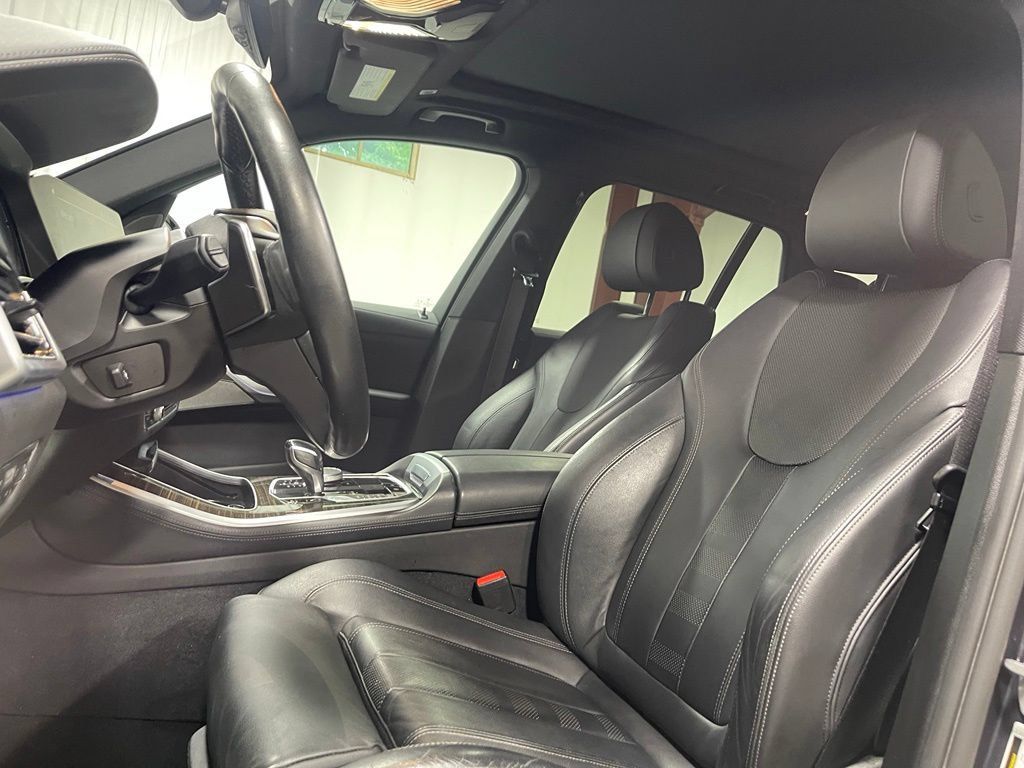 Used 2021 BMW X5 xDrive40i w/ Premium Package AWD/4WD image 22